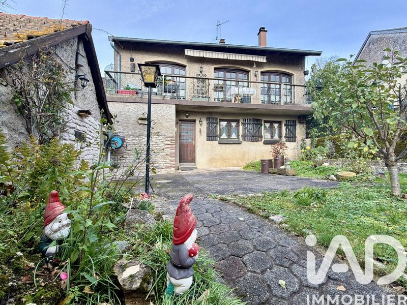 Maison de village - 159 m² - 6 pièces