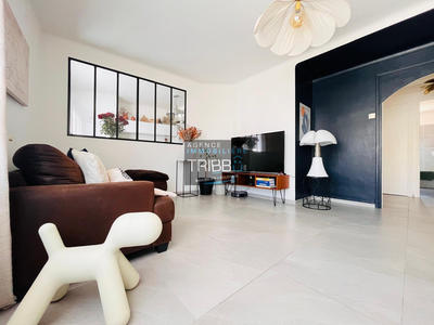 Appartement - 90 m² - 4 pièces