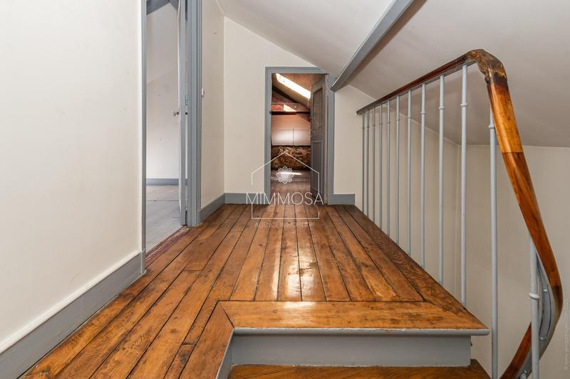 Maison - 140 m² - 6 pièces