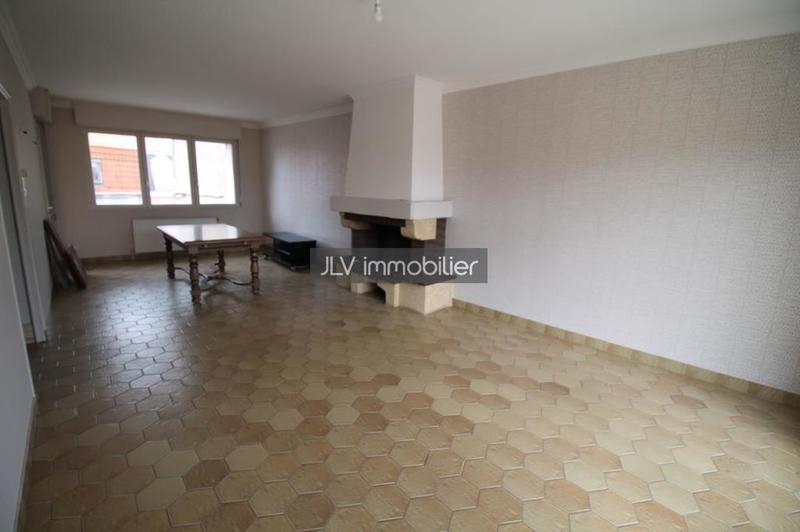 Maison - 360 m² - 6 pièces