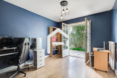 Maison - 177 m² - 7 pièces