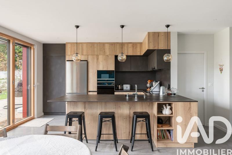 Maison - 156 m² - 8 pièces