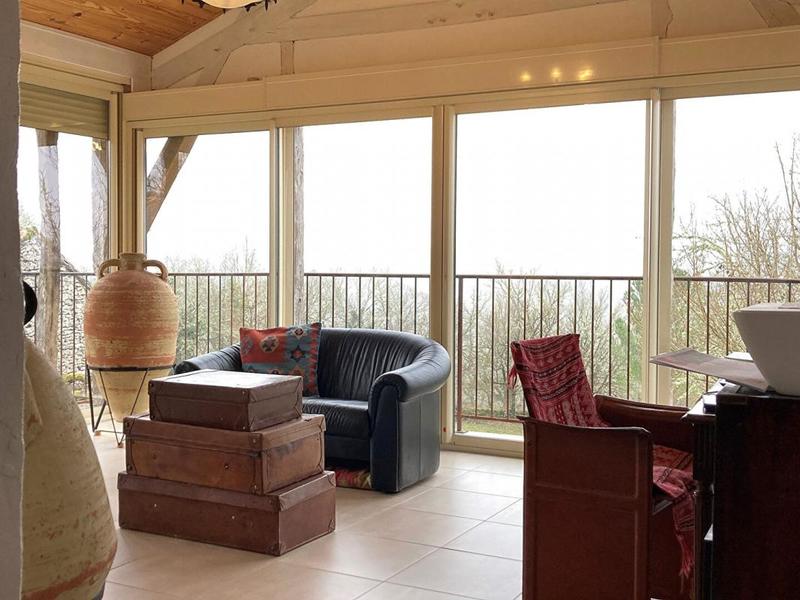 Maison - 250 m² - 9 pièces