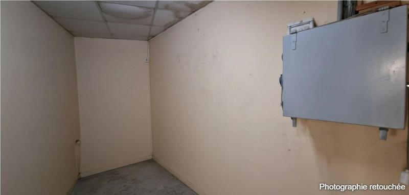 Local commercial - 217 m² - 4 pièces