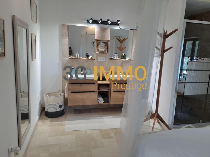 Corps de ferme - 198 m² - 9 pièces