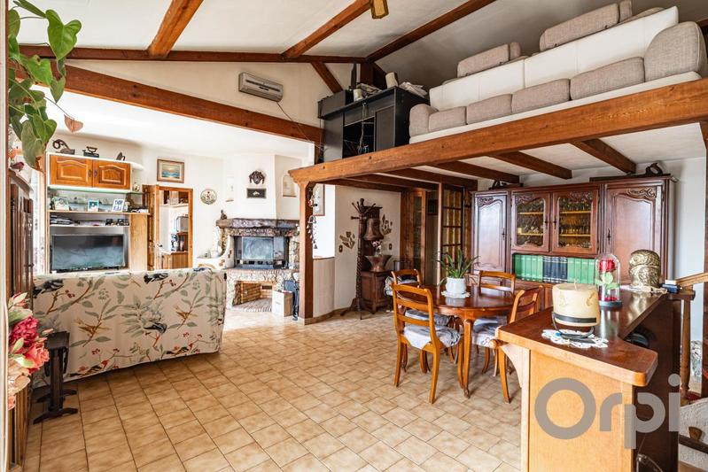 Maison - 94 m² - 4 pièces