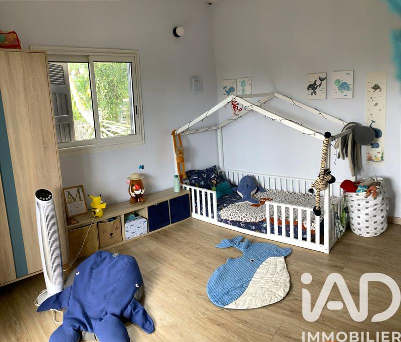 Maison - 214 m² - 8 pièces