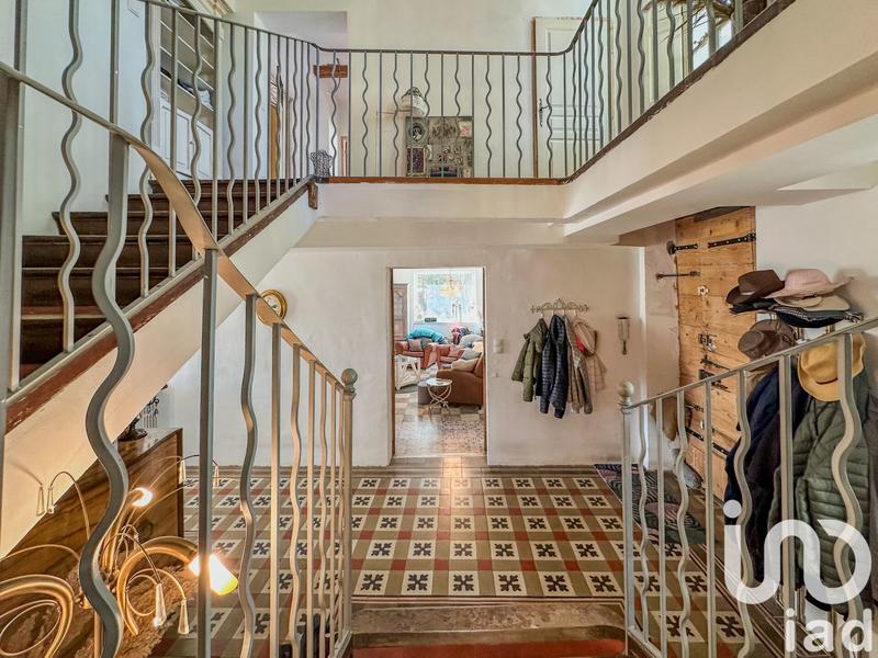 Maison - 736 m² - 15 pièces