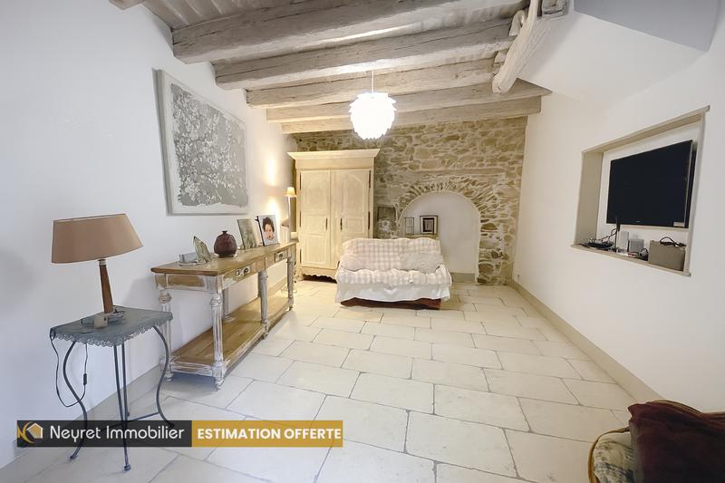 Maison - 267 m² - 6 pièces