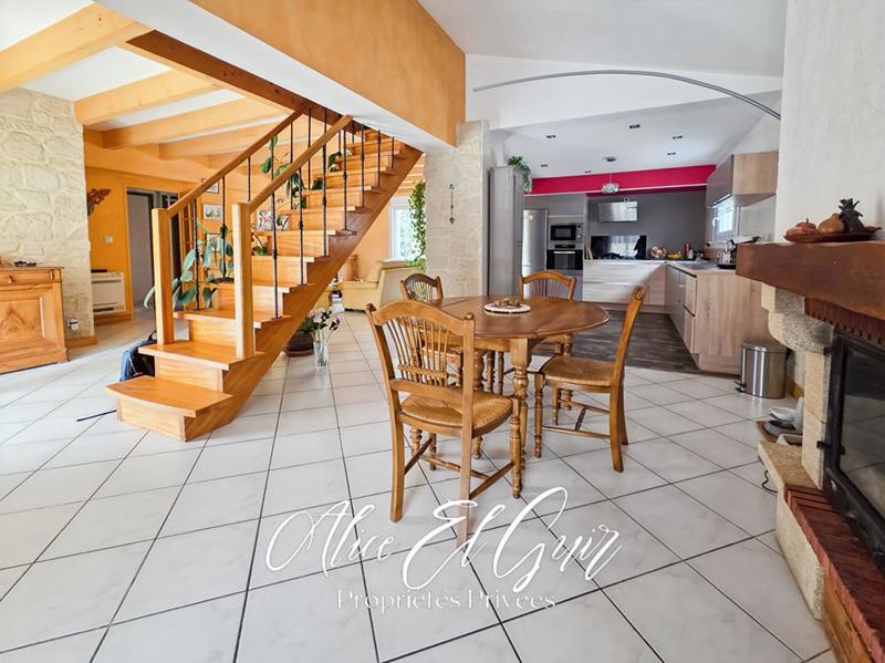 Maison - 118 m² - 6 pièces