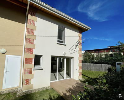 Maison - 98 m² - 4 pièces