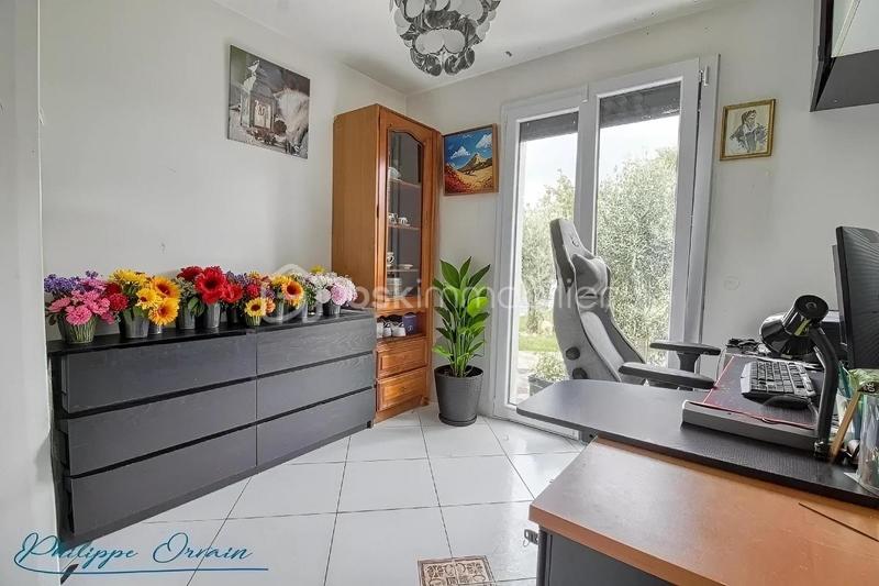 Maison - 250 m² - 11 pièces