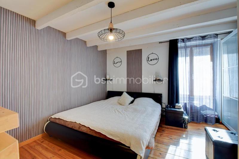 Maison - 98 m² - 5 pièces