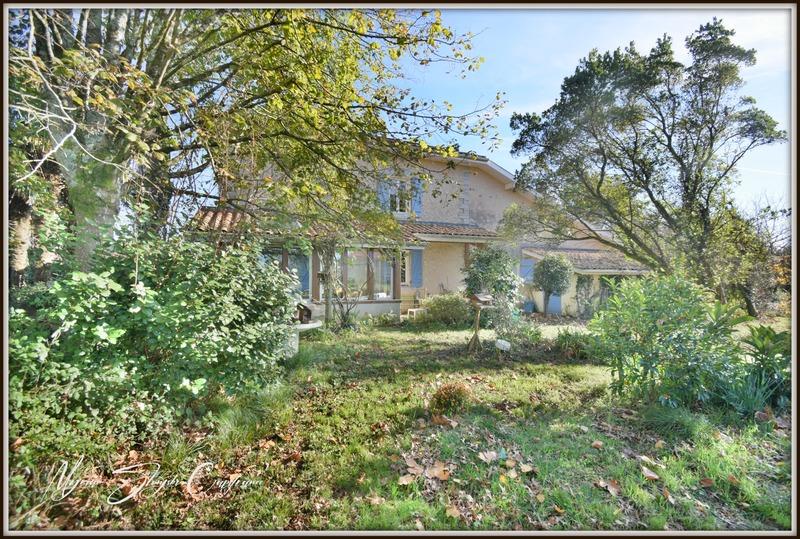 Maison - 225 m² - 5 pièces