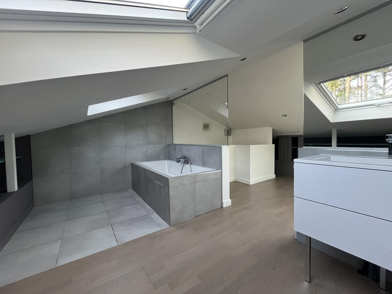 Maison - 90 m² - 3 pièces