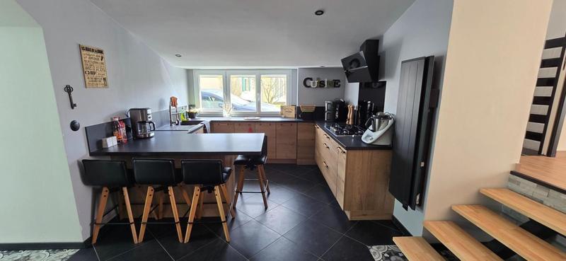 Maison - 170 m² - 6 pièces