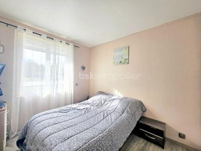 Maison traditionnelle - 80 m² - 5 pièces