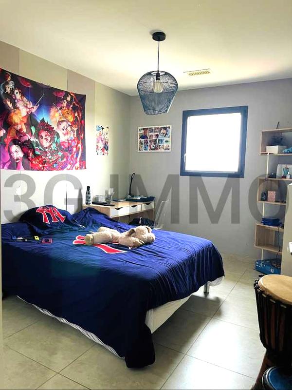 Maison - 210 m² - 7 pièces