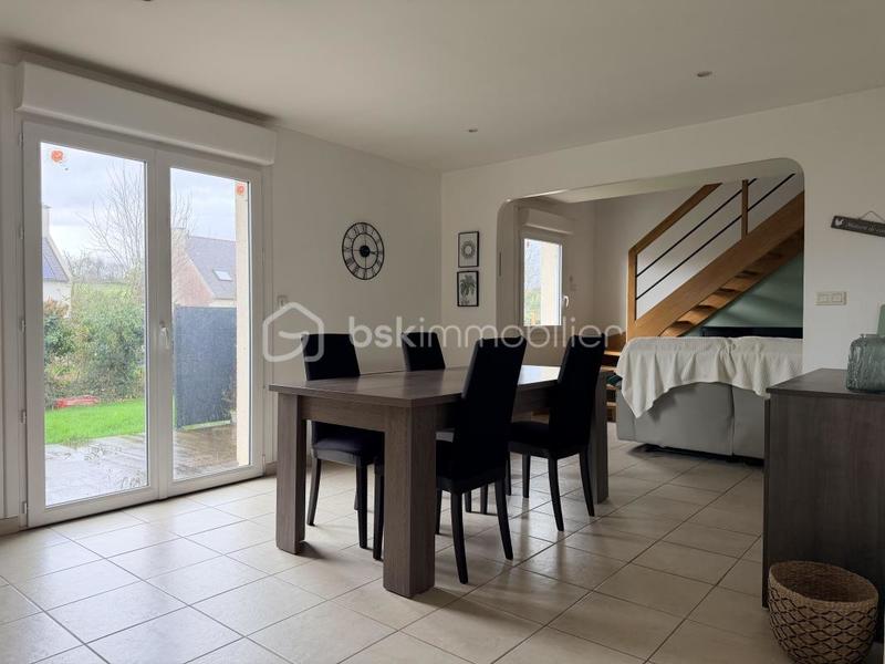 Maison traditionnelle - 87 m² - 4 pièces