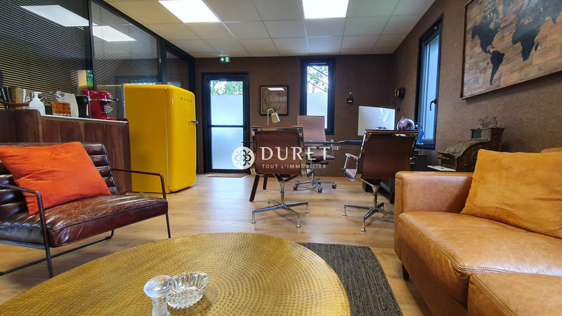 Bureau - 148 m²