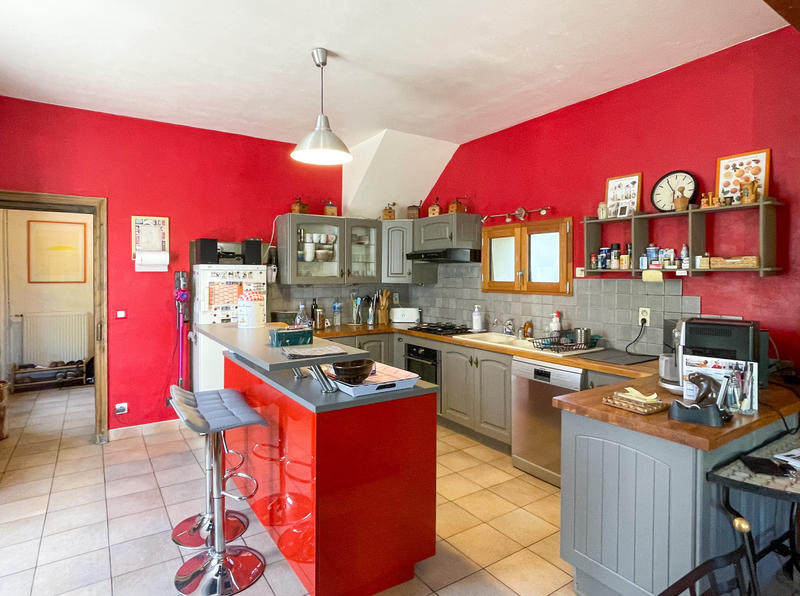 Maison - 185 m² - 5 pièces