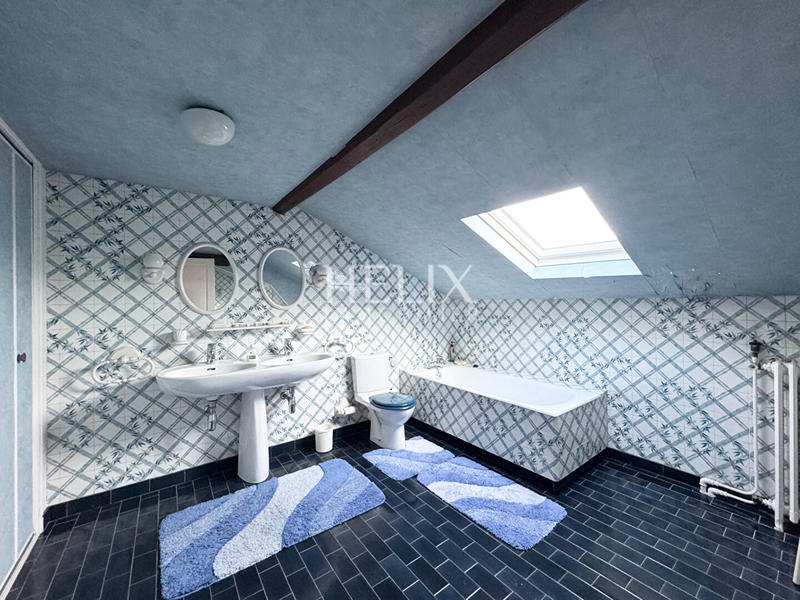 Maison - 170 m² - 6 pièces