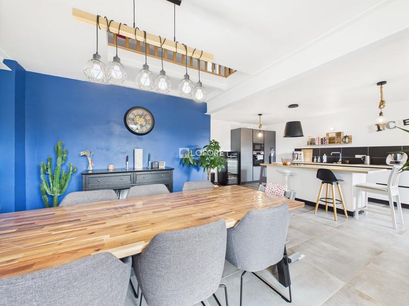 Maison - 111 m² - 4 pièces