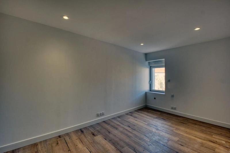 Maison - 185 m² - 7 pièces