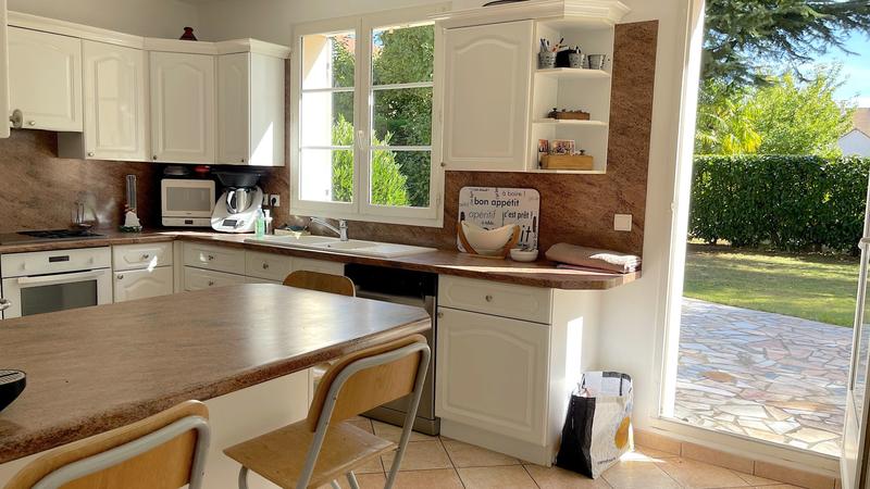 Maison - 202 m² - 7 pièces