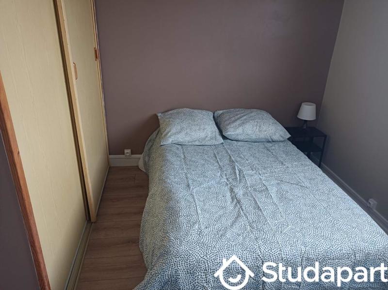 Chambre - 10 m² - 1 pièce