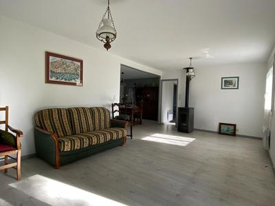 Maison - 80 m² - 5 pièces