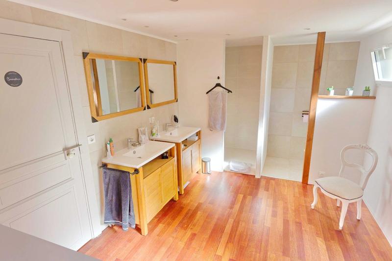 Maison - 213 m² - 7 pièces