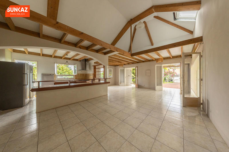 Maison - 178 m² - 5 pièces