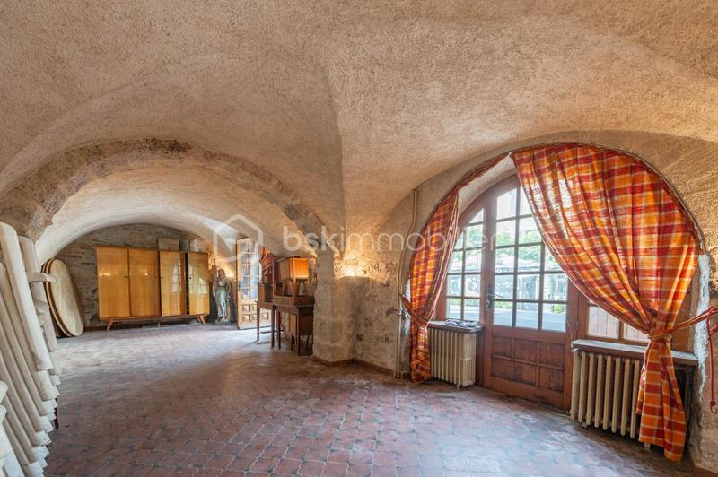 Maison ancienne - 135 m² - 8 pièces