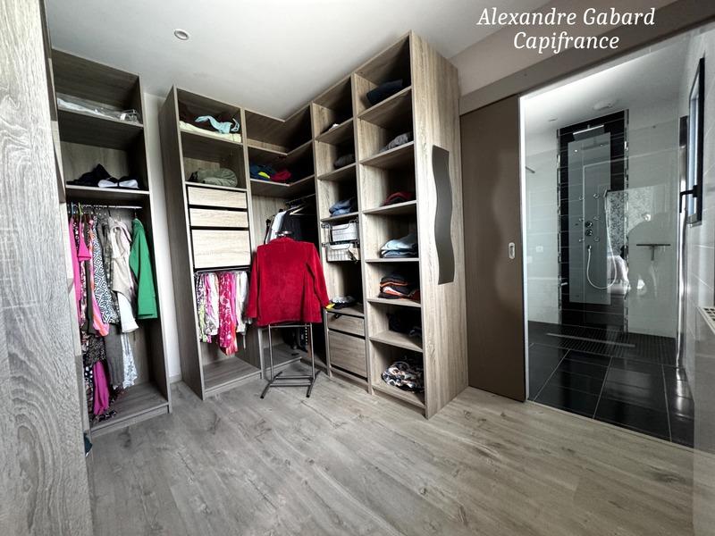 Maison - 150 m² - 5 pièces