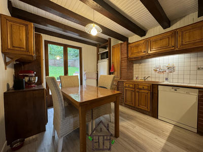 Maison - 125 m² - 8 pièces