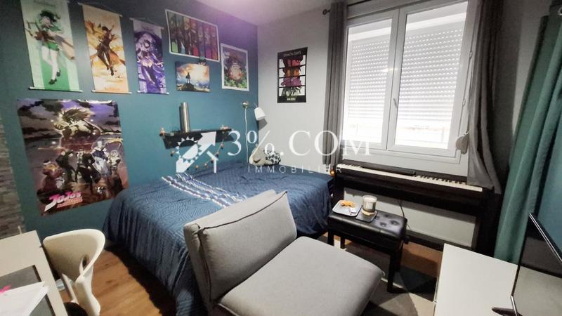 Maison - 94 m² - 6 pièces