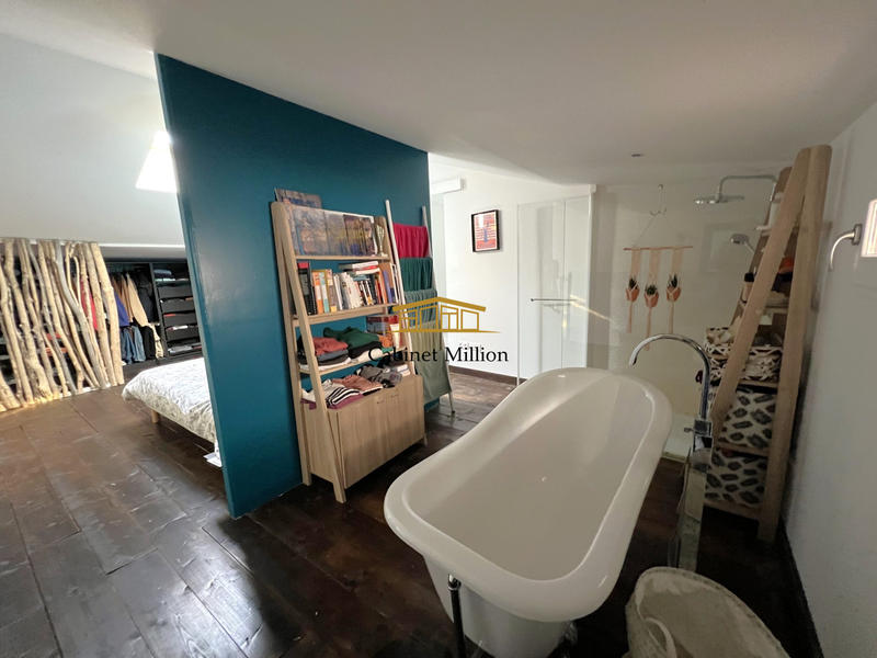 Maison - 169 m² - 7 pièces