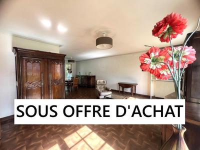 Maison - 220 m² - 11 pièces