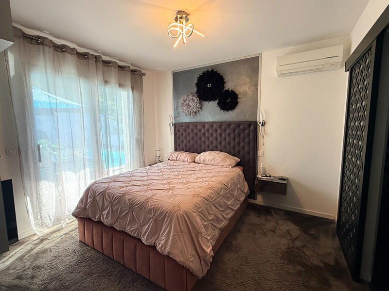 Maison - 180 m² - 5 pièces