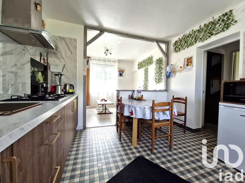 Maison - 275 m² - 11 pièces