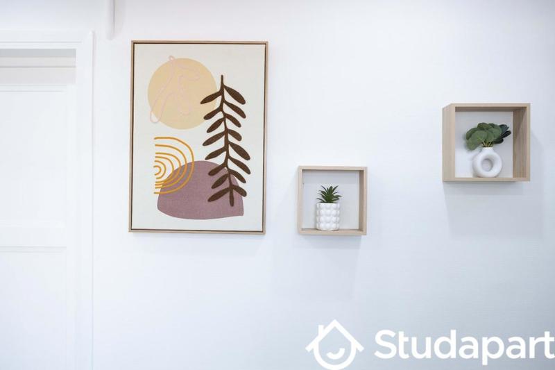 Chambre - 1 m² - 1 pièce