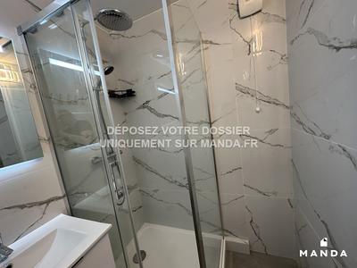 Chambre - 11 m² - 7 pièces