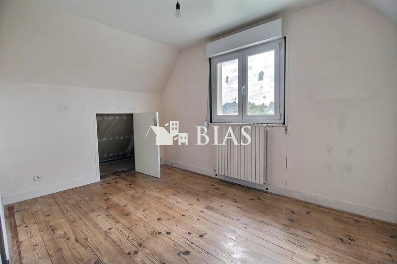 Maison - 90 m² - 5 pièces