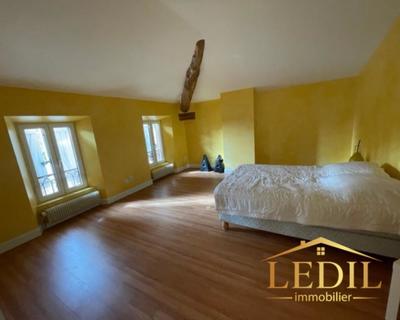 Maison de maîtres - 214 m² - 6 pièces