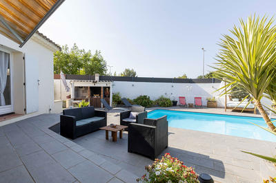 Maison - 161 m² - 6 pièces