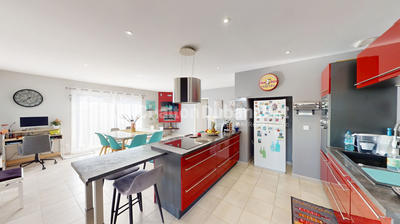 Maison - 105 m² - 5 pièces