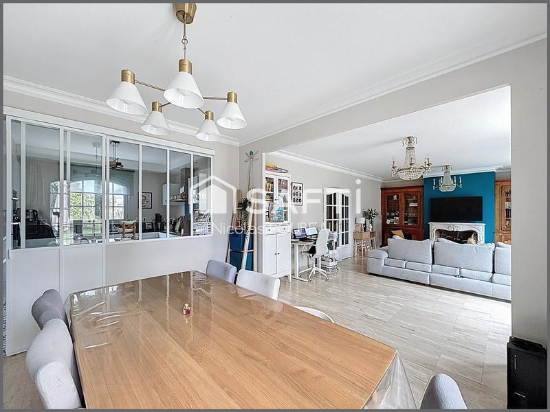 Maison - 162 m² - 6 pièces