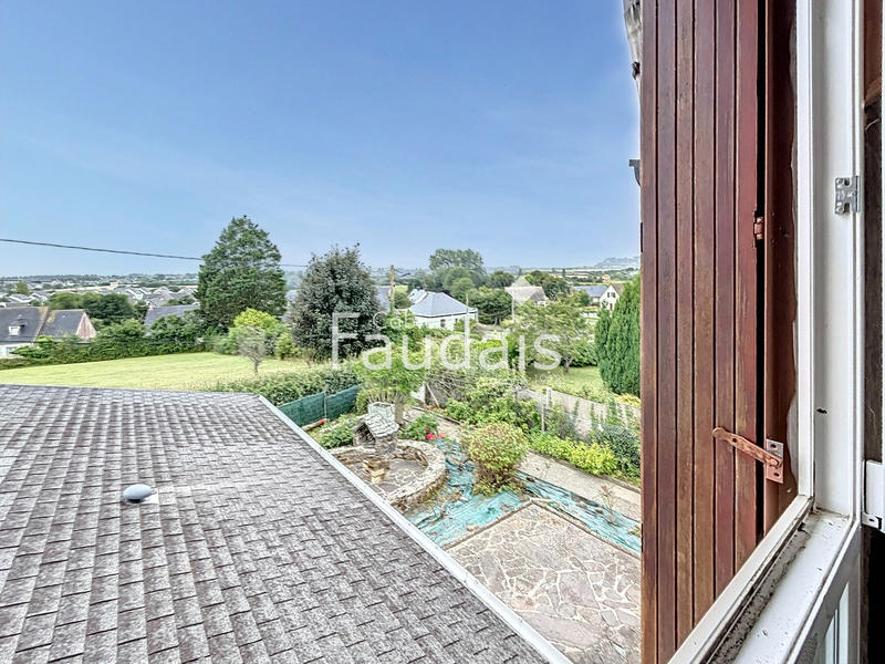 Maison - 111 m² - 6 pièces