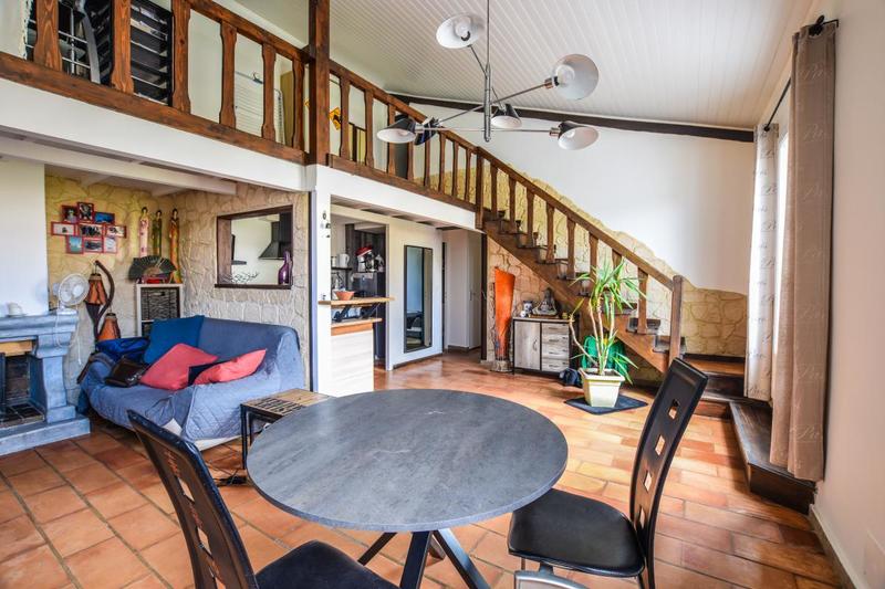 Maison - 84 m² - 3 pièces